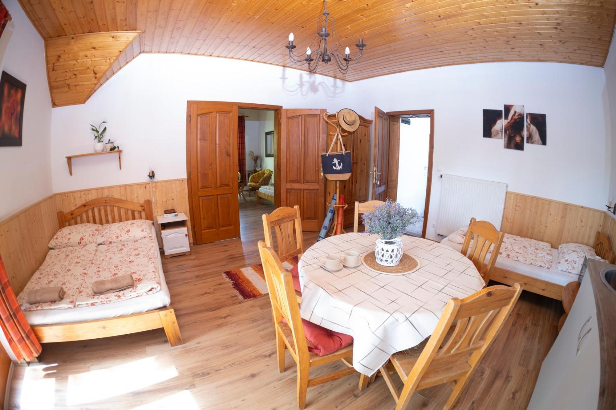 Vicze Apartmanhaz Siófok Rum bild