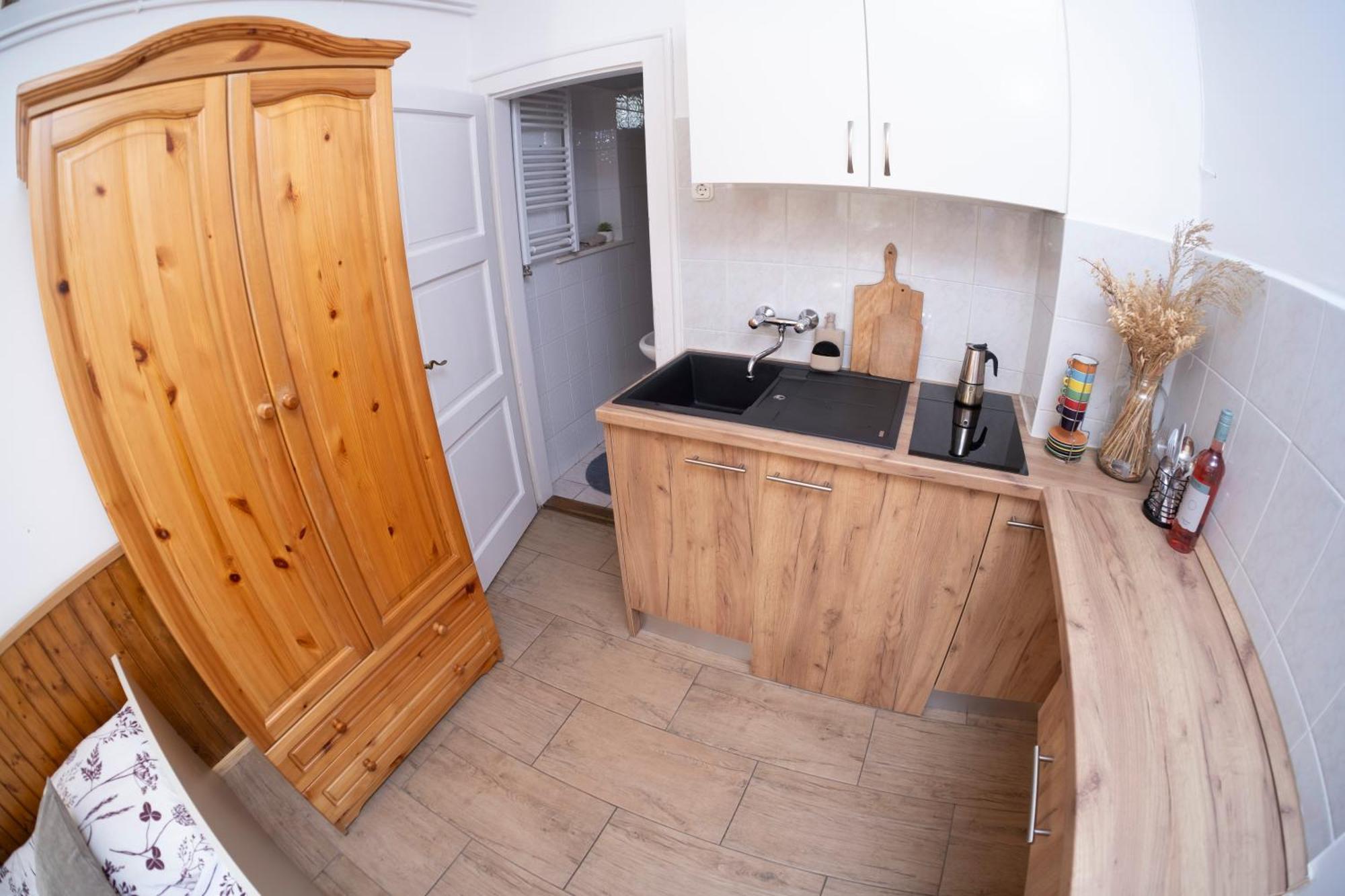 Vicze Apartmanhaz Siófok Rum bild